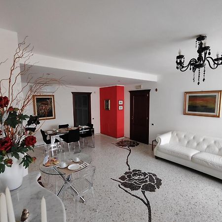 B&B Rossella Montoro Inferiore Exterior foto
