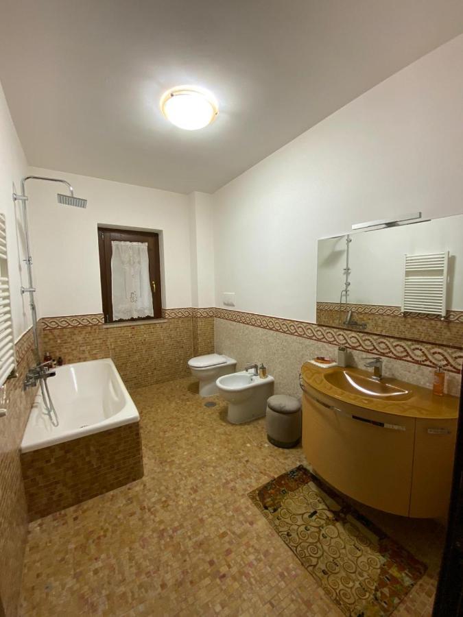 B&B Rossella Montoro Inferiore Exterior foto