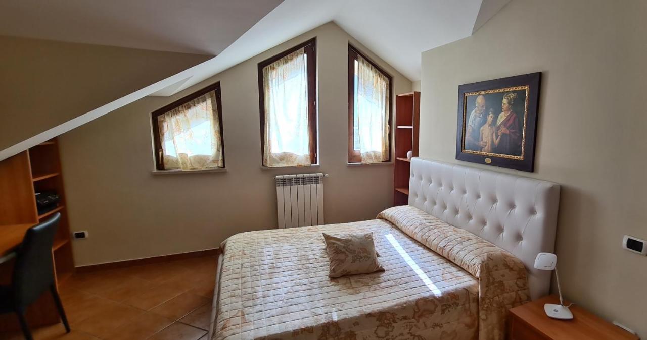 B&B Rossella Montoro Inferiore Exterior foto